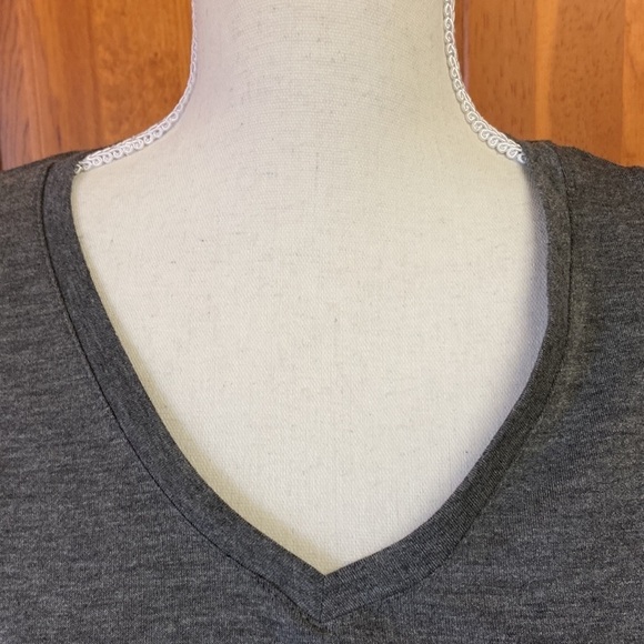 Apt 9 Graphic Short Sleeved Grey Tee XS - Picture 5 of 8